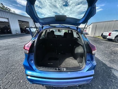 Used 2024 Nissan Kicks SV image 28
