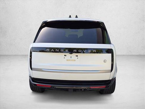 Certified 2025 Land Rover Range Rover SV AWD/4WD image 7
