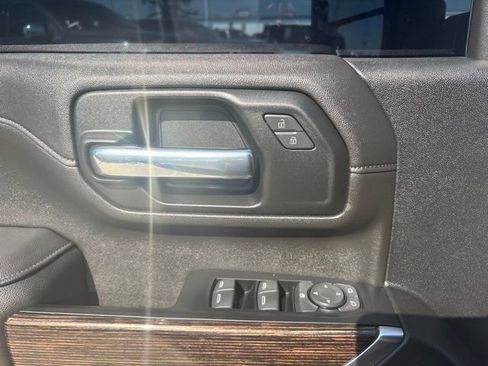Used 2022 GMC Sierra 2500 SLE w/ SLE Value Package; AWD/4WD image 26