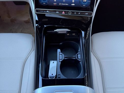 New 2026 Mercedes-Benz C 300 4MATIC Sedan image 24