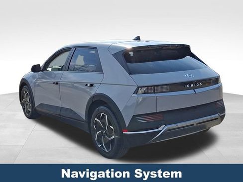Used 2024 Hyundai Ioniq 5 SE image 5