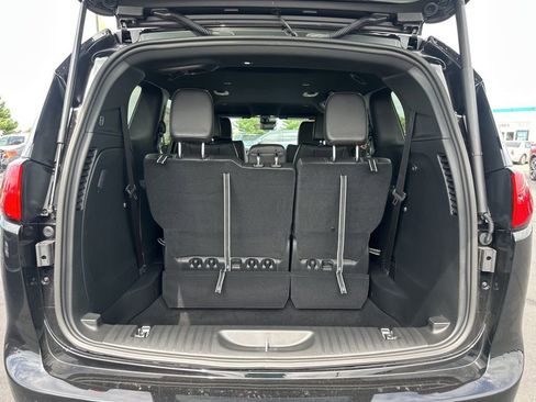 New 2026 Chrysler Voyager LX FWD image 12
