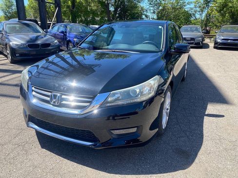 Used 2015 Honda Accord EX-L image 2