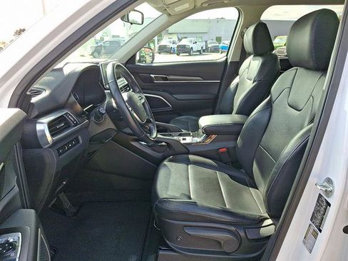 Used 2022 Kia Telluride LX image 13