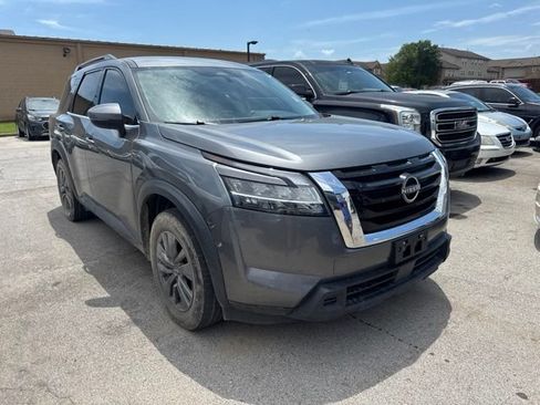 Used 2022 Nissan Pathfinder SV AWD/4WD image 1
