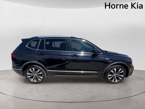 Used 2018 Volkswagen Tiguan SEL Premium AWD/4WD image 3