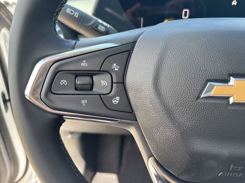 New 2026 Chevrolet Trax LT w/ LT Convenience Package FWD image 17