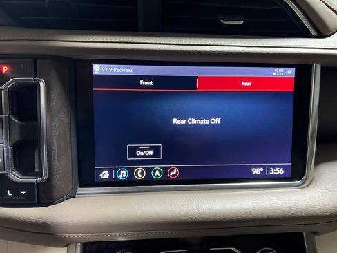 Used 2021 GMC Yukon Denali w/ LPO, Illumination Package RWD image 44
