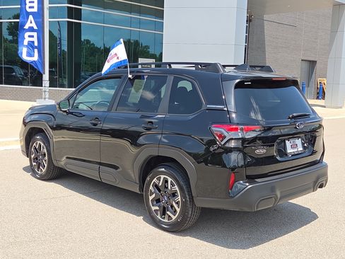 Certified 2026 Subaru Forester Premium AWD/4WD image 5