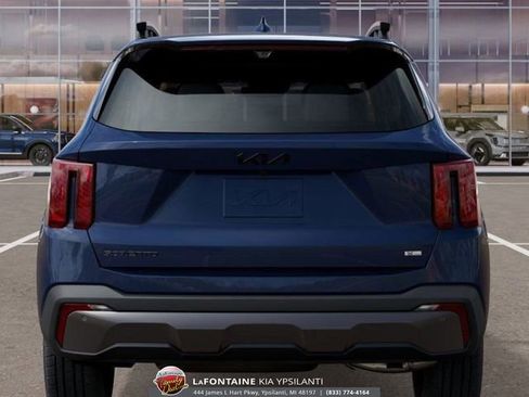 New 2025 Kia Sorento SX Prestige w/ Olive Brown Leather Package image 13