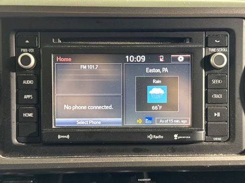 Used 2017 Toyota Tacoma SR5 w/ Exterior Package AWD/4WD image 27