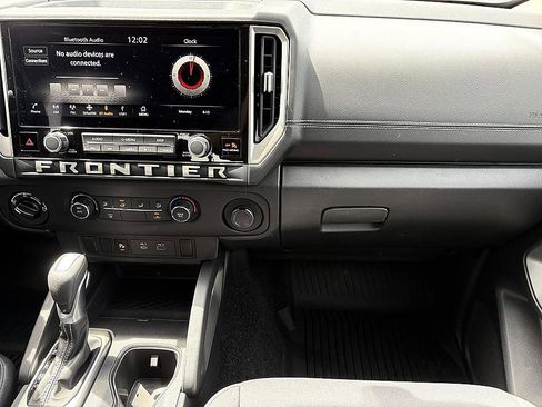 Used 2026 Nissan Frontier SV w/ Tow Package image 13