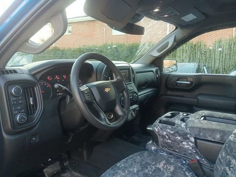 Used 2022 Chevrolet Silverado 1500 Custom w/ LPO, Dark Essentials Package image 22