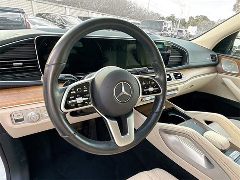 Used 2022 Mercedes-Benz GLS 450 4MATIC image 12