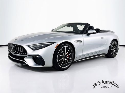 Used 2022 Mercedes-Benz SL 55 AMG 4MATIC image 3