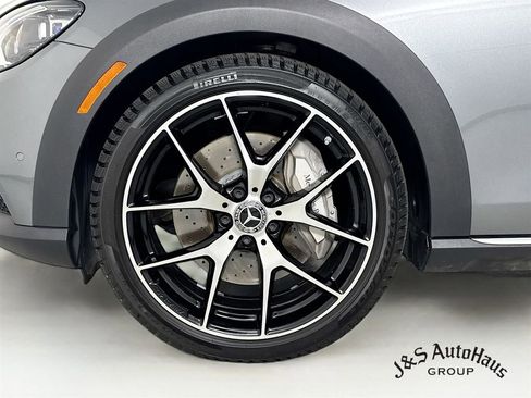 Used 2022 Mercedes-Benz E 450 4MATIC All-Terrain Wagon image 38