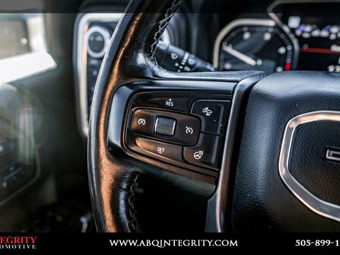 Used 2022 GMC Sierra 3500 Denali w/ Denali Ultimate Package image 22