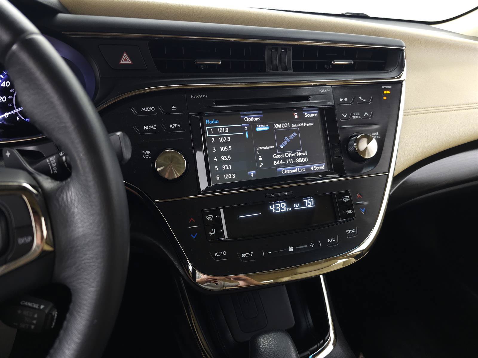 Used 2016 Toyota Avalon XLE Premium FWD image 19