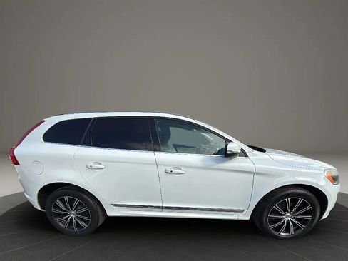 Used 2017 Volvo XC60 T6 Inscription w/ Preferred Option Package image 4