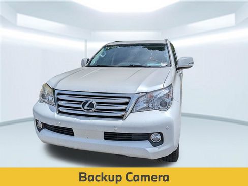 Used 2013 Lexus GX 460 w/ Comfort Plus Pkg AWD/4WD image 2