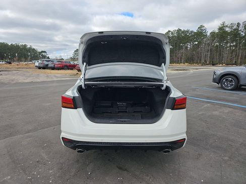 Used 2024 Nissan Altima 2.5 SR w/ SR Premium Package image 16