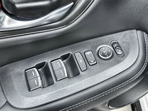 New 2026 Honda HR-V EX-L image 12