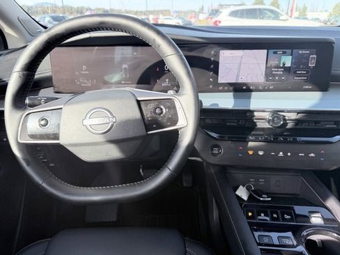 Certified 2025 Nissan Murano SL image 14