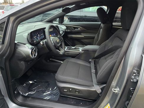 New 2026 Chevrolet Equinox EV LT image 20