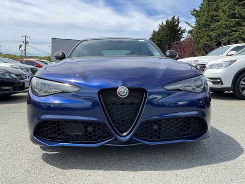 Used 2020 Alfa Romeo Giulia AWD w/ Quick Order Package 22J Sport image 3