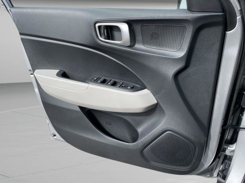 New 2026 Hyundai Venue SEL image 16