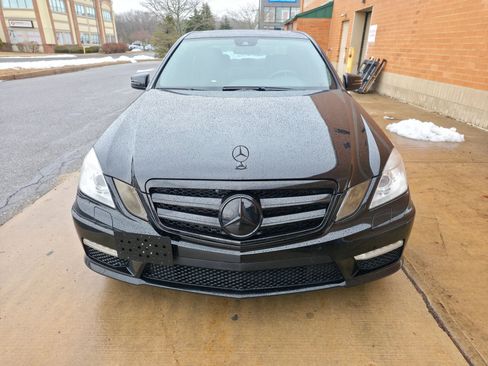 Used 2011 Mercedes-Benz E 63 AMG Sedan image 2