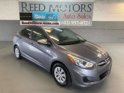 Used 2016 Hyundai Accent SE FWD image 1