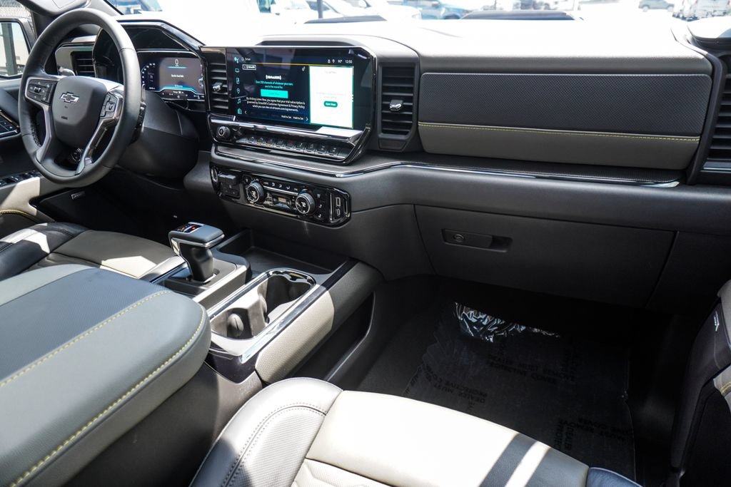 Used 2025 Chevrolet Silverado 1500 ZR2 w/ Technology Package AWD/4WD image 11