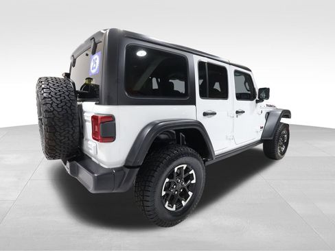 Used 2025 Jeep Wrangler Unlimited Rubicon image 4
