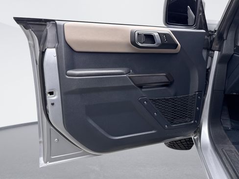 Used 2024 Ford Bronco Wildtrak image 9