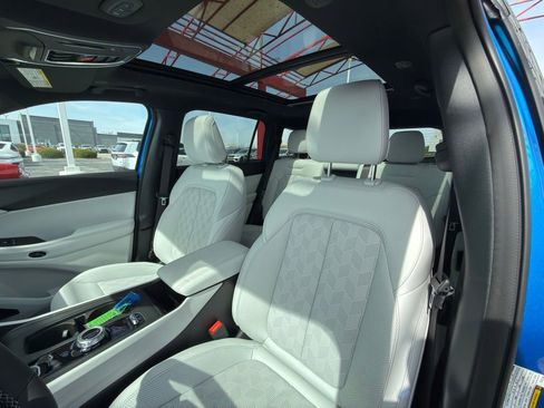 New 2026 Jeep Cherokee Overland image 16