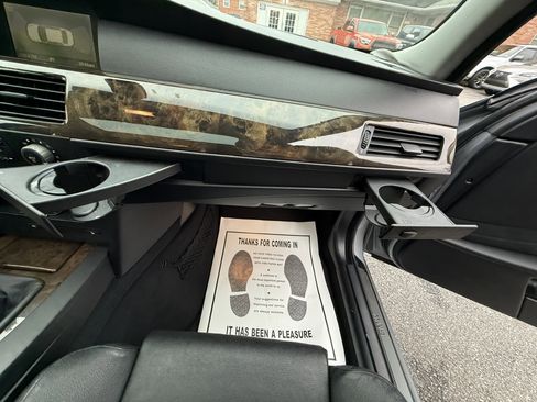 Used 2004 BMW 545i 545iA 4dr Sdn 6-Spd Auto image 21