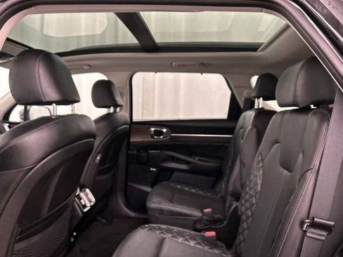 Used 2023 Kia Sorento SX Prestige AWD/4WD image 23