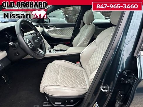 Used 2023 Genesis G70 3.3T w/ Sport Prestige Package image 13