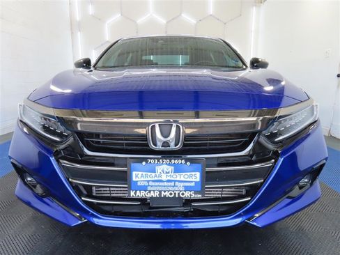 Used 2022 Honda Accord Sport image 2