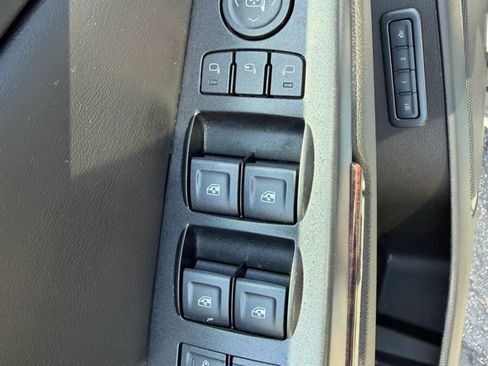 Used 2020 GMC Yukon SLT w/ Premium Edition AWD/4WD image 20