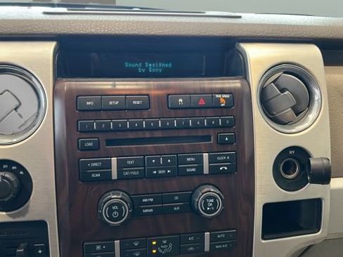 Used 2010 Ford F150 Lariat image 11