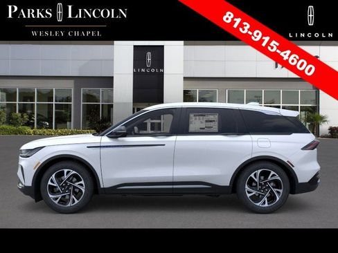 New 2026 Lincoln Nautilus Premier AWD/4WD image 3