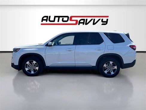 Used 2024 Honda Pilot EX-L image 4