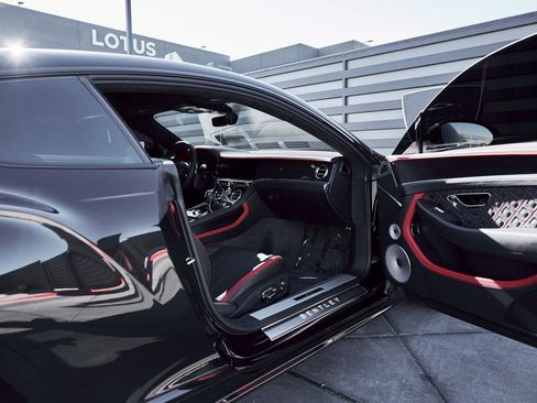 Used 2022 Bentley Continental GT Speed image 21