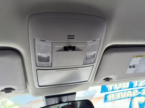 Used 2017 Toyota RAV4 LE w/ Carpet Mat Package AWD/4WD image 33