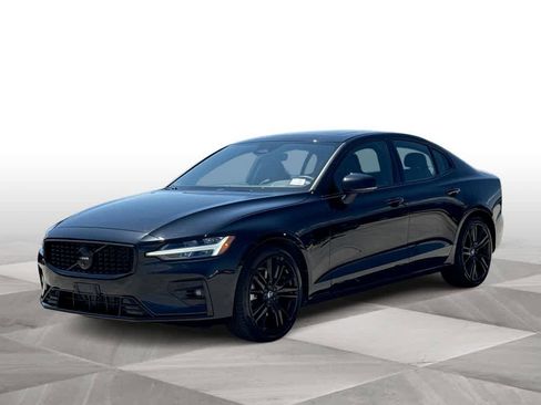 Used 2024 Volvo S60 B5 Plus w/ Climate Package AWD/4WD image 4