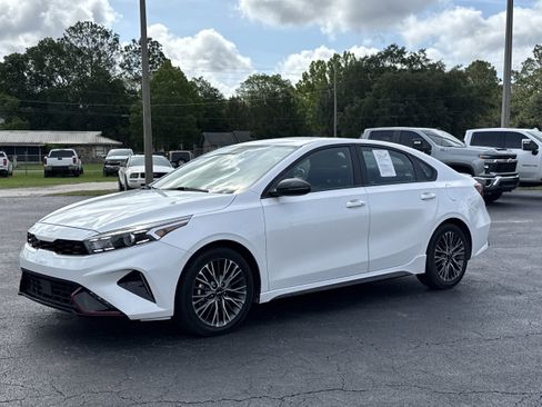 Used 2023 Kia Forte GT-Line w/ GT-Line Premium Package FWD image 4