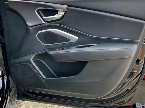 Used 2025 Acura RDX SH-AWD image 26