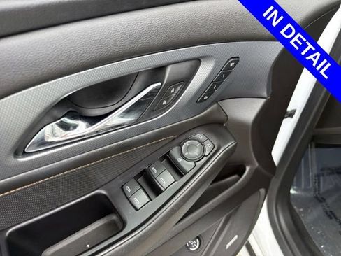 Used 2019 Chevrolet Traverse Premier w/ Driver Confidence II Package FWD image 25
